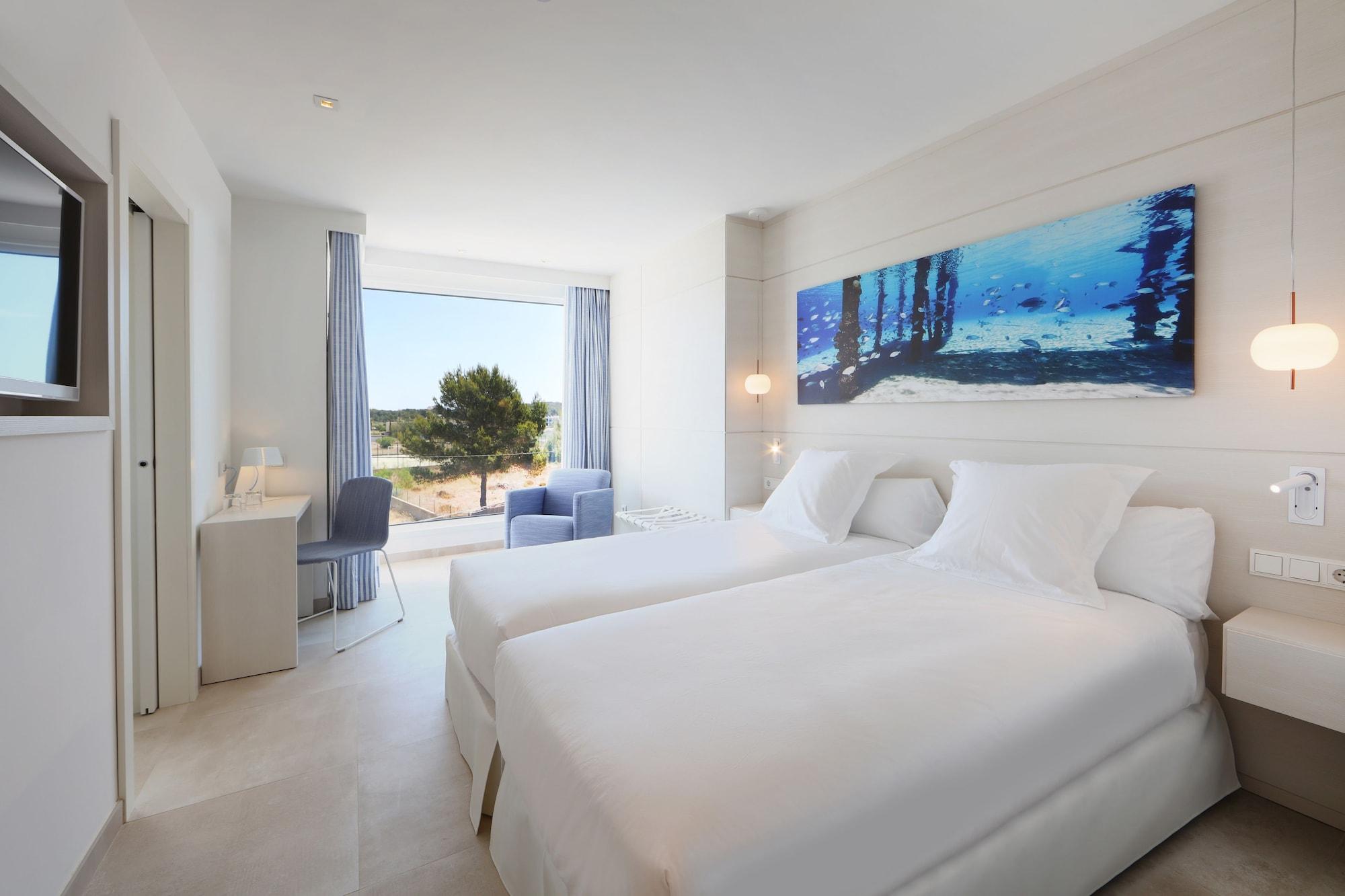 Hôtel Iberostar Selection Santa Eulalia Adults-Only Ibiza à Santa Eulària des Riu Extérieur photo